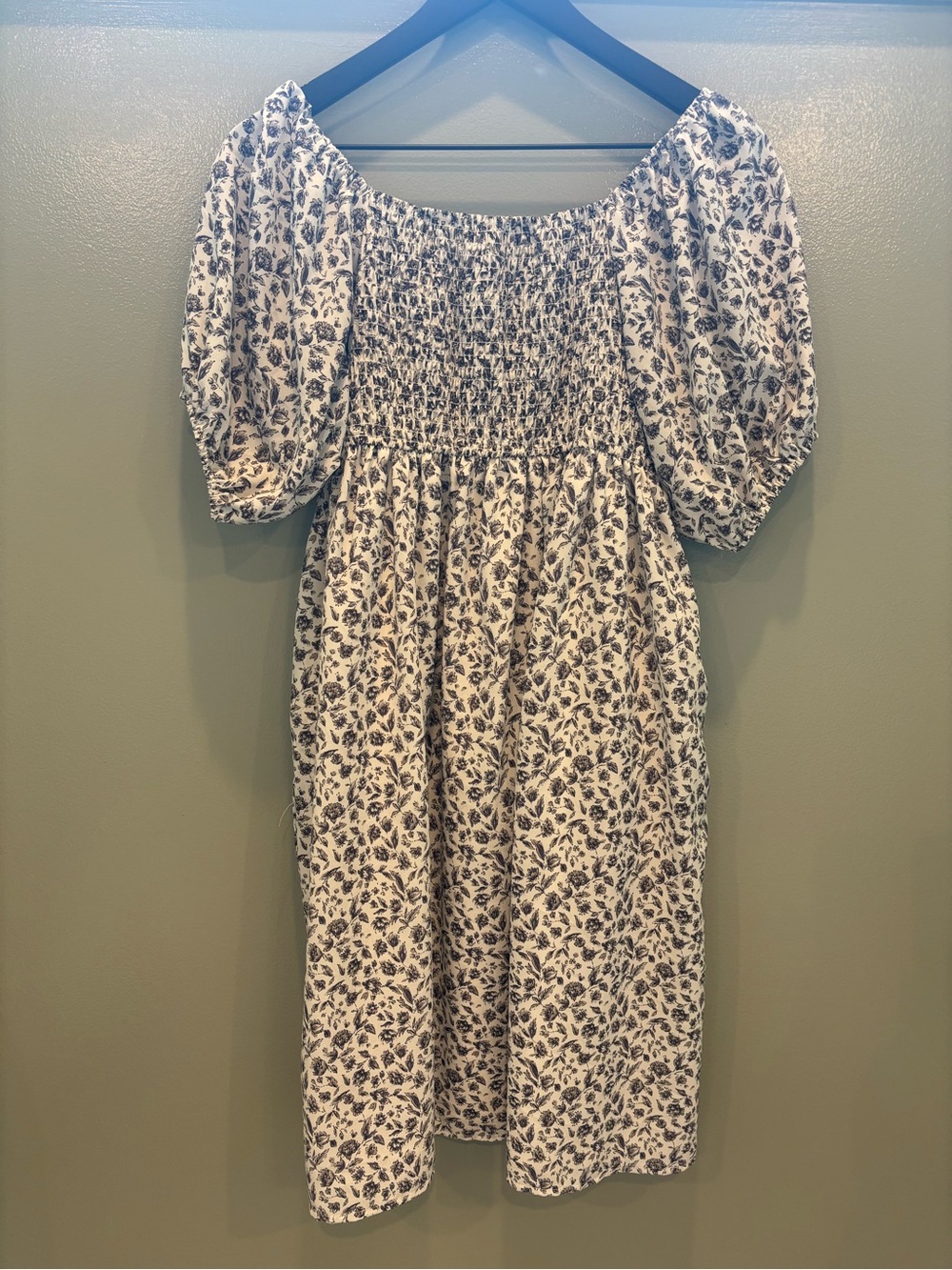 Smocked Puff Sleeve Floral Midi Dress